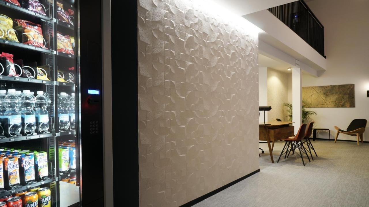 Md Design Hotel - Portal Del Real Valencia Exterior foto